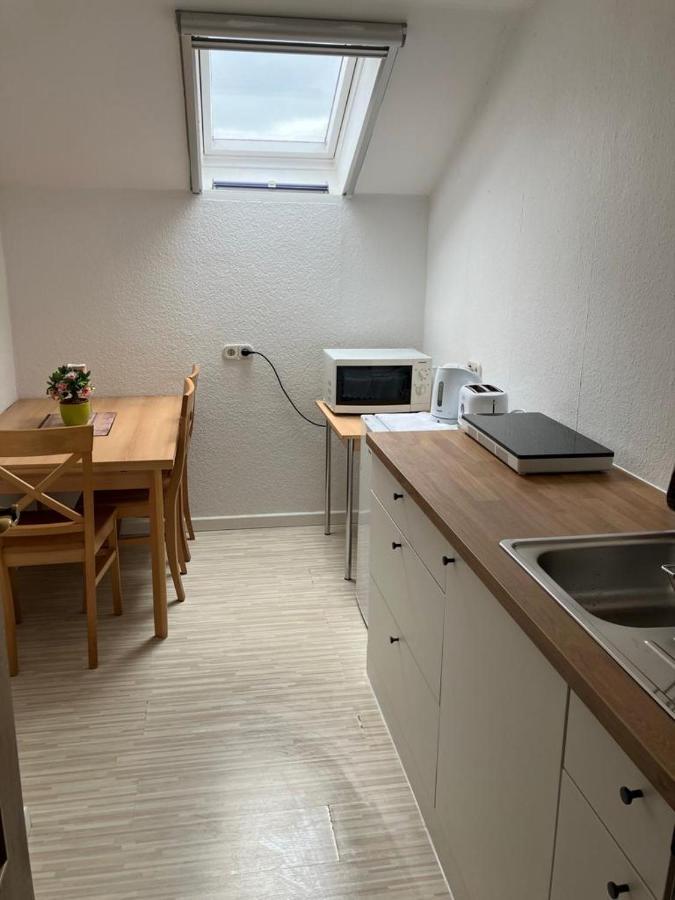 Private Studio Apartment With Balcony In Dortmund-Brackel 외부 사진